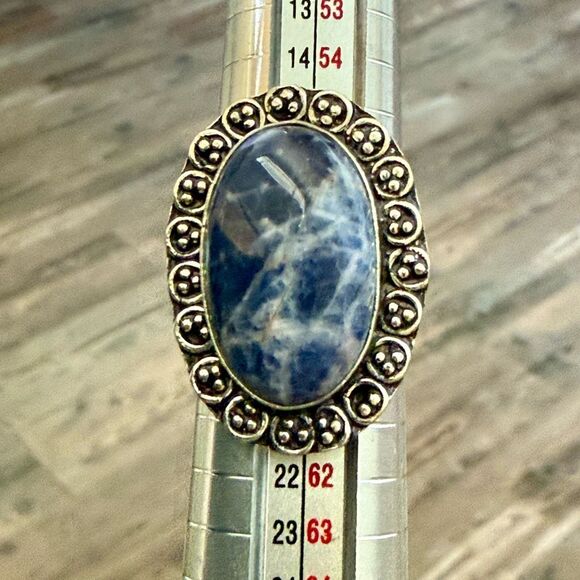Stunning Sodalite Statement Boho Silver Ring Oval Framed Size 8.5 New - Picture 3 of 6
